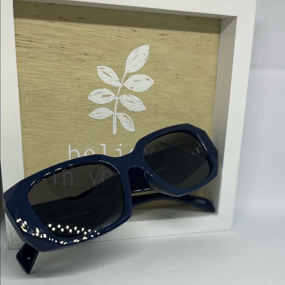 Navy Blue Chunky Sunglasses